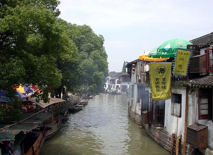 溫泉酒店設(shè)計(jì)中的生態(tài)建筑概念